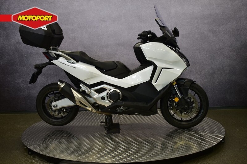 Honda FORZA 750