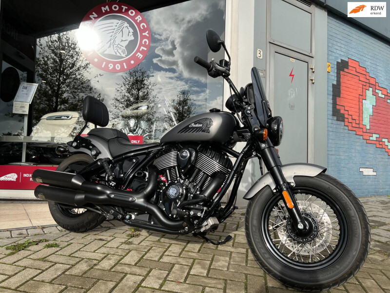 Indian Chopper 116 Chief Bobber Dark Horse