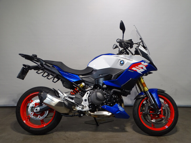BMW F 900 XR