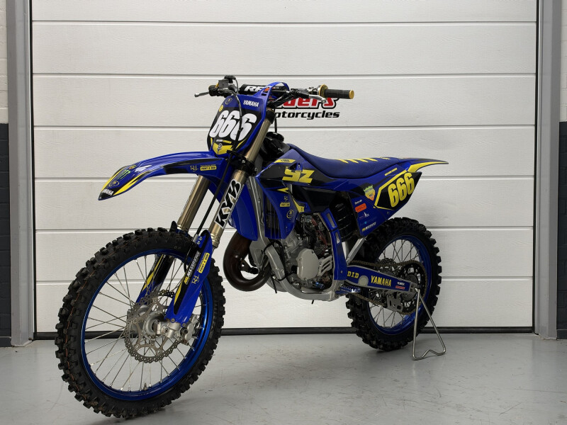 Yamaha YZ 125
