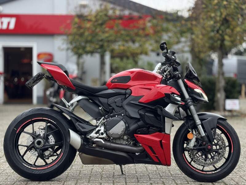 Ducati Streetfighter V2