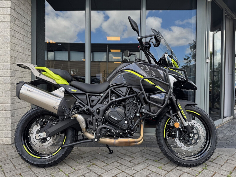 Benelli TRK 702 X