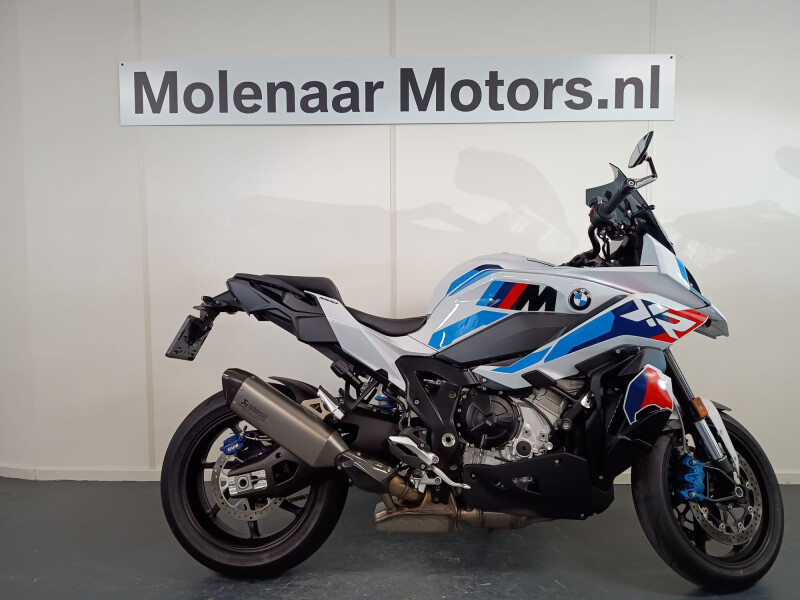 BMW M1000 XR