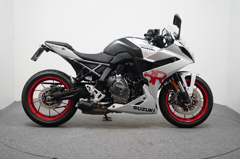 Suzuki GSX-800R
