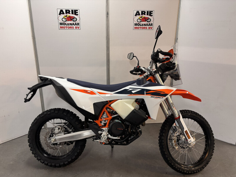 KTM 690 Rally