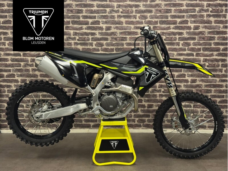 Triumph TF 250-X