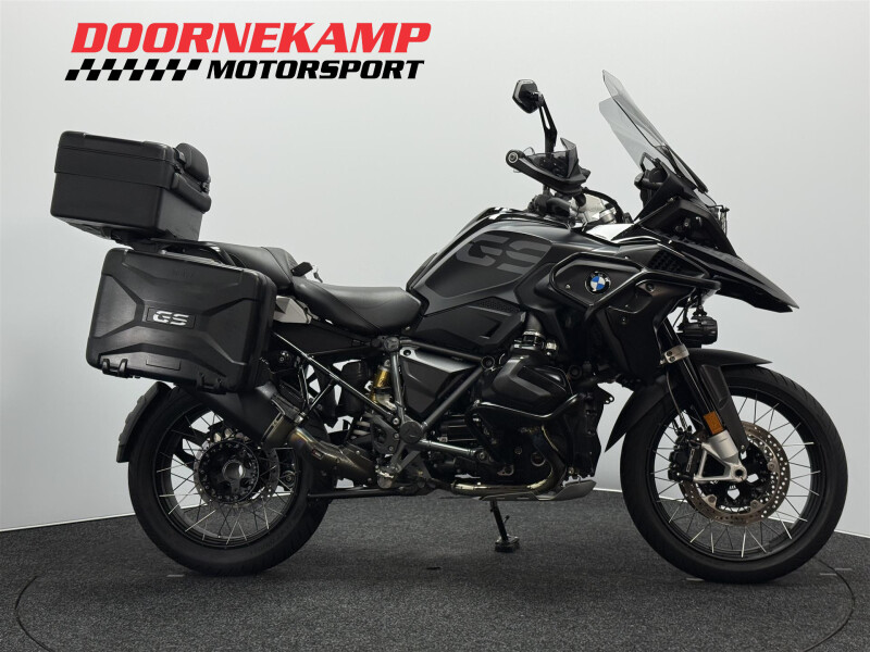 BMW R 1250 GS TRIPLE BLACK