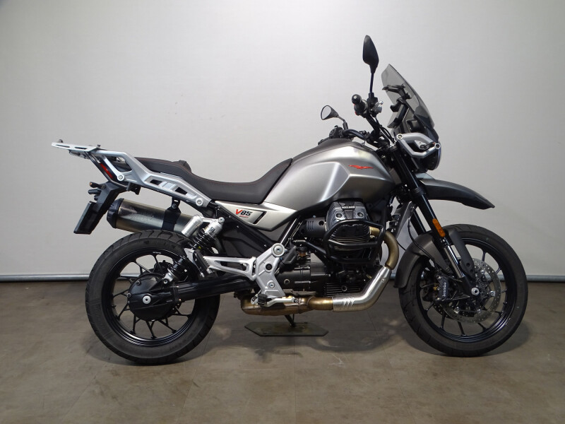 Moto Guzzi V 85 STRADA