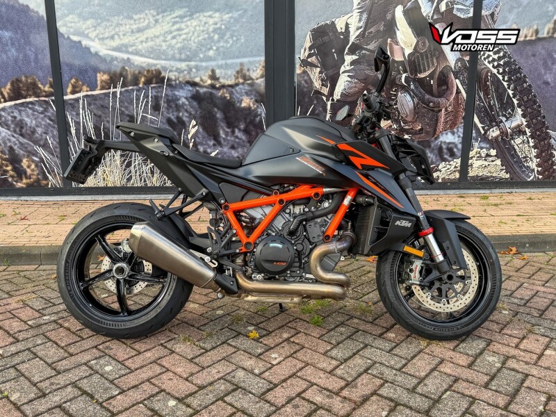 KTM 1390 SUPER DUKE R