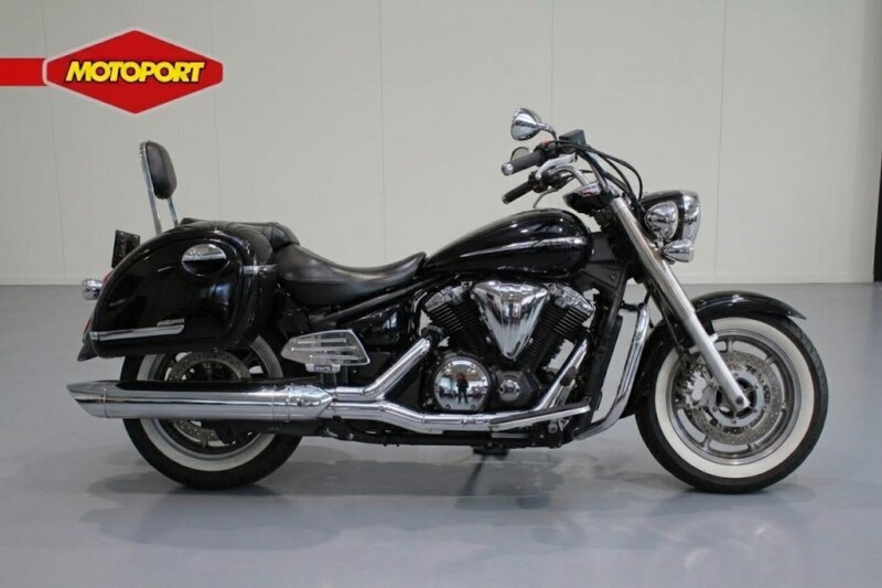 Yamaha XVS 1300 A midnightstar