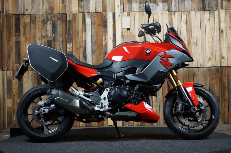 BMW F900XR