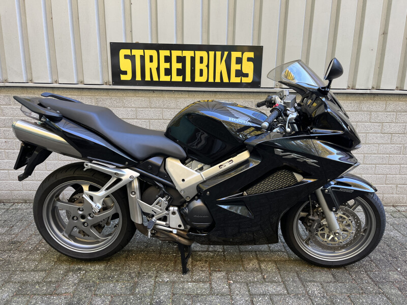 HONDA VFR 800 FI VTEC