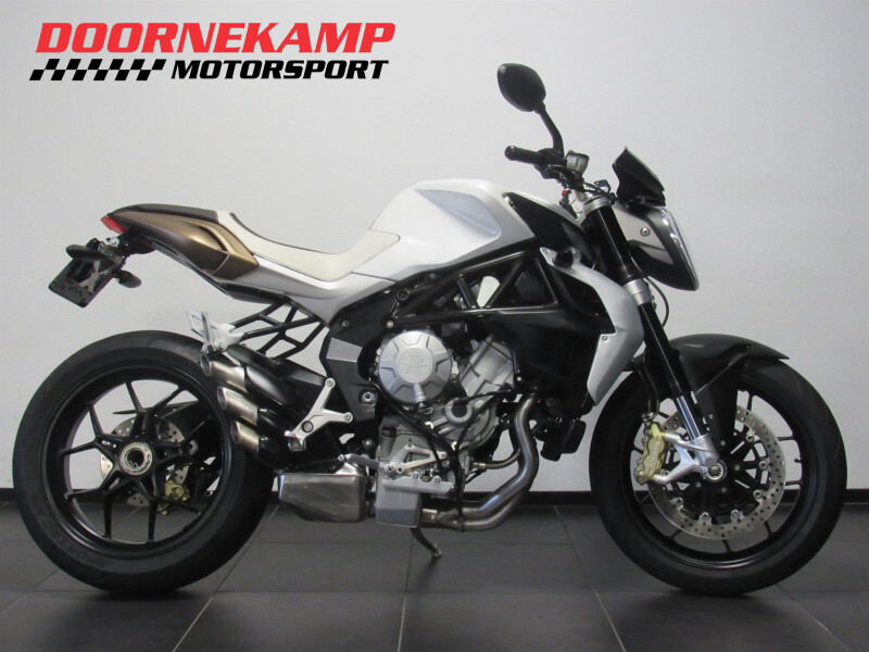 MV Agusta BRUTALE 675