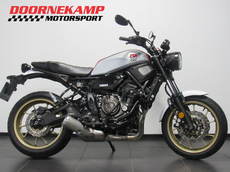 Yamaha XSR 700 XTRIBUTE