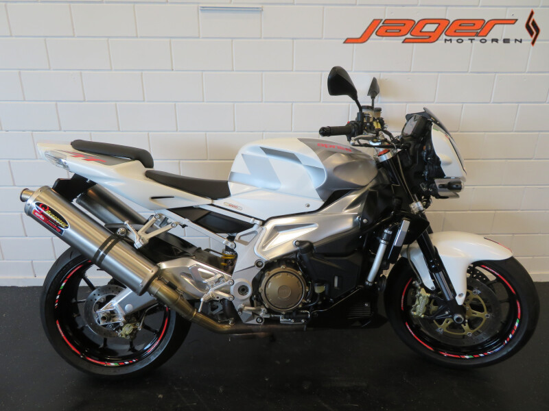 APRILIA TUONO 1000 R V2 AKRA PERFECT!