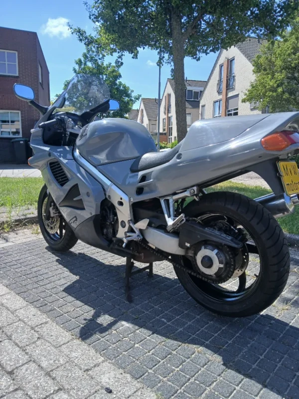 Honda vfr750 vfr 750 f rc36 40.000km! zeer netjes,