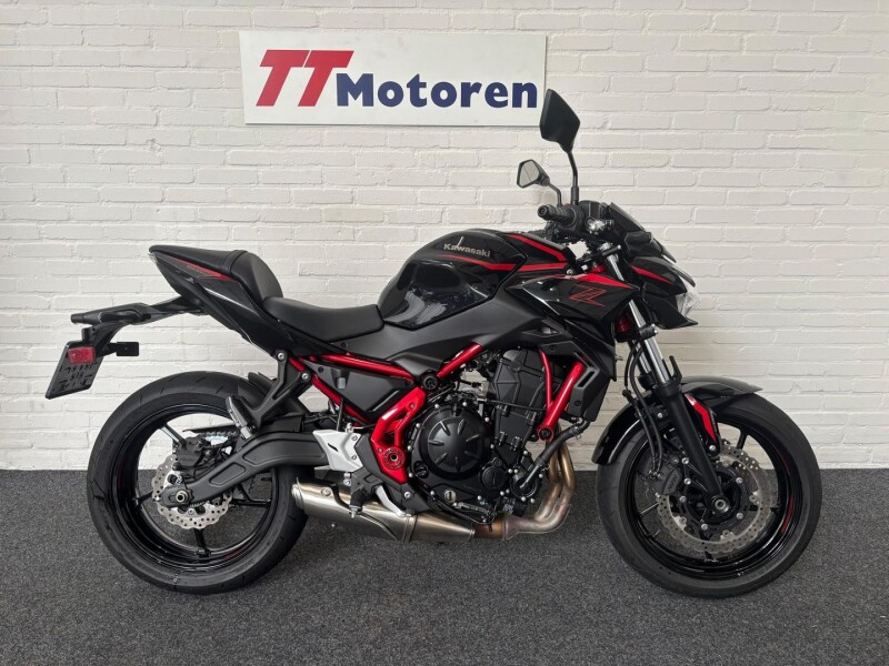 KAWASAKI Z650 - 2025