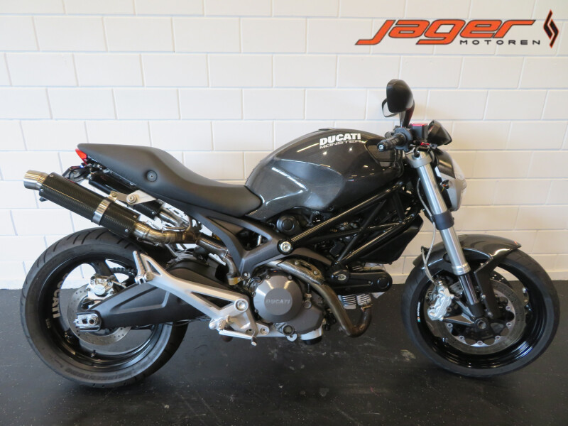 DUCATI MONSTER 696 CARBON VERSIE PERFECT!