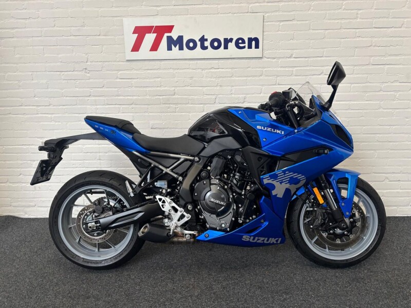 SUZUKI GSX-8R - 2025