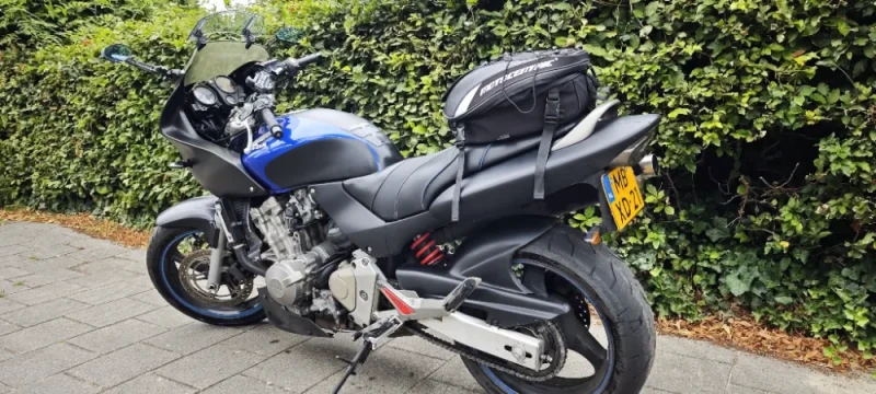 Honda hornet pc34 2000