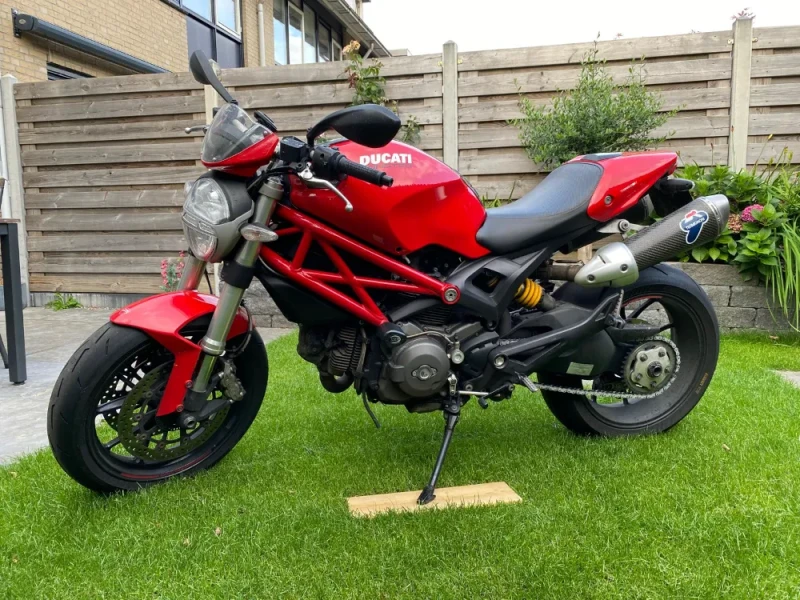 Ducati Monster 796 ABS (2015) met veel extra's