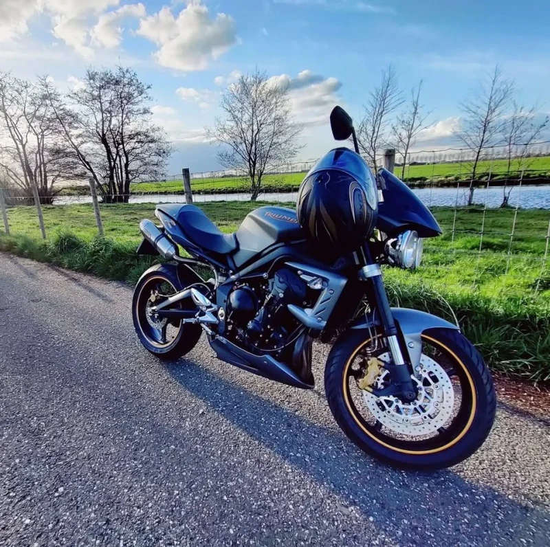 Triumph street triple 675 r