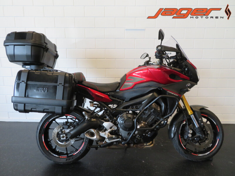YAMAHA TRACER 900