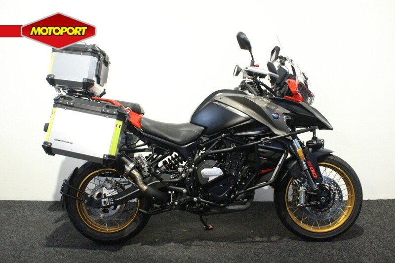 Qjmotor SRT 800 SX TOURING