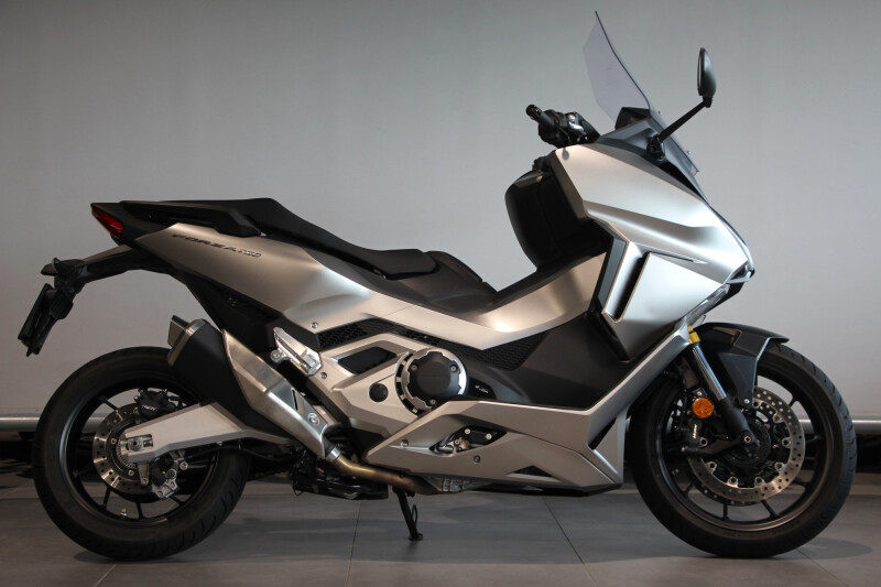 Honda NSS FORZA 750