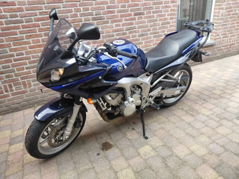 Yamaha Fazer FZS 600