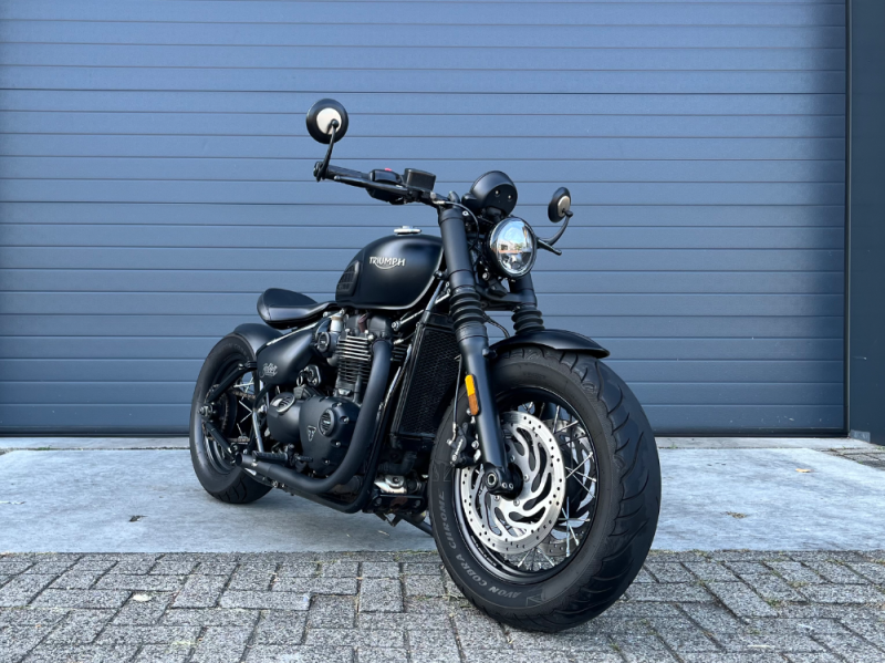 2019 Triumph Bobber 1200 – Topstaat – Mat Zwart – Veel Extra