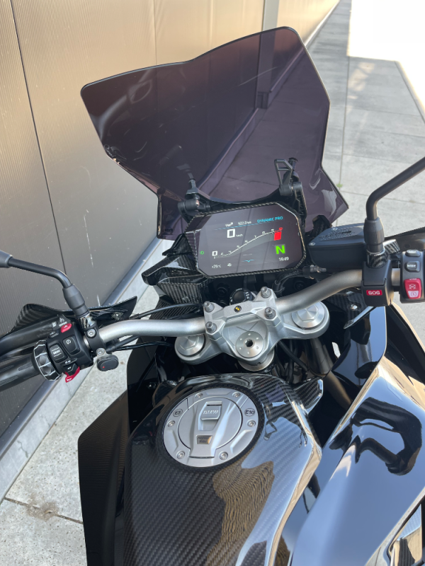 Full carbon triple black a2 f900xr