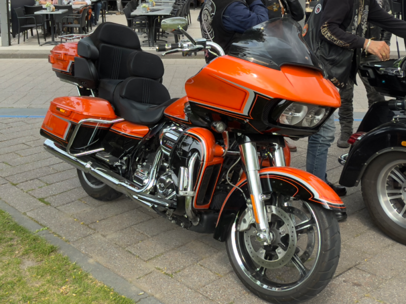 CVO ROAD GLIDE ULTRA.