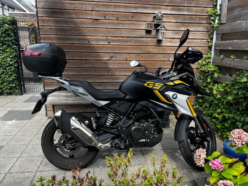 BMW G 310 GS 40 years edetion