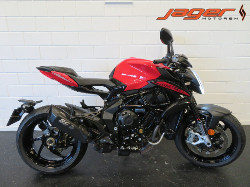 MV AGUSTA BRUTALE 800 NIEUWSTAAT HISTORIE