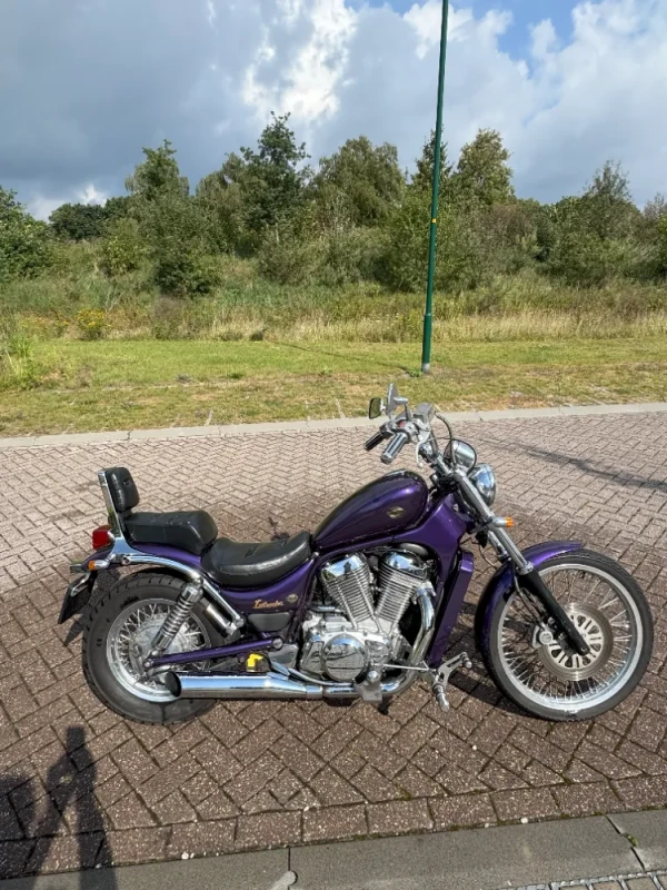 Suzuki Intruder VS800 GLP