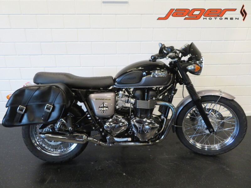 TRIUMPH BONNEVILLE T 100 ZEER FRAAI!