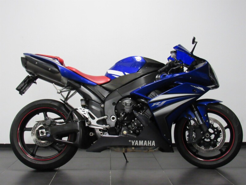 Yamaha YZF-R1