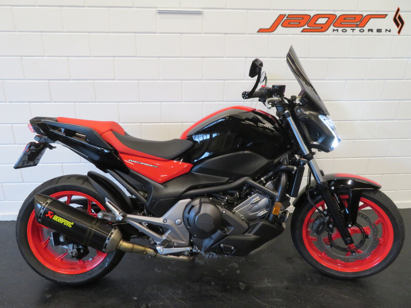 HONDA NC 750 X DCT EEN TOPPER! AKRA