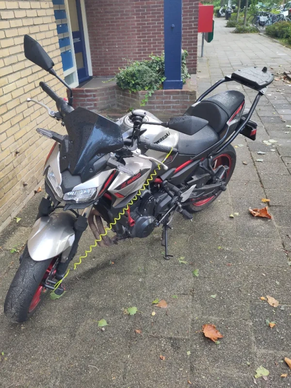 Kawasaki Z650 2023 – Dealeronderhouden – Urban Pakket – Zilv
