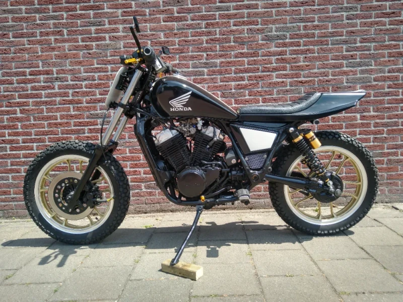 Honda V-Twin Flat Tracker