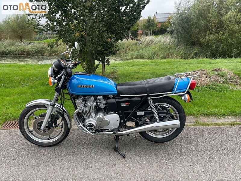 SUZUKI GS 750 - 1978