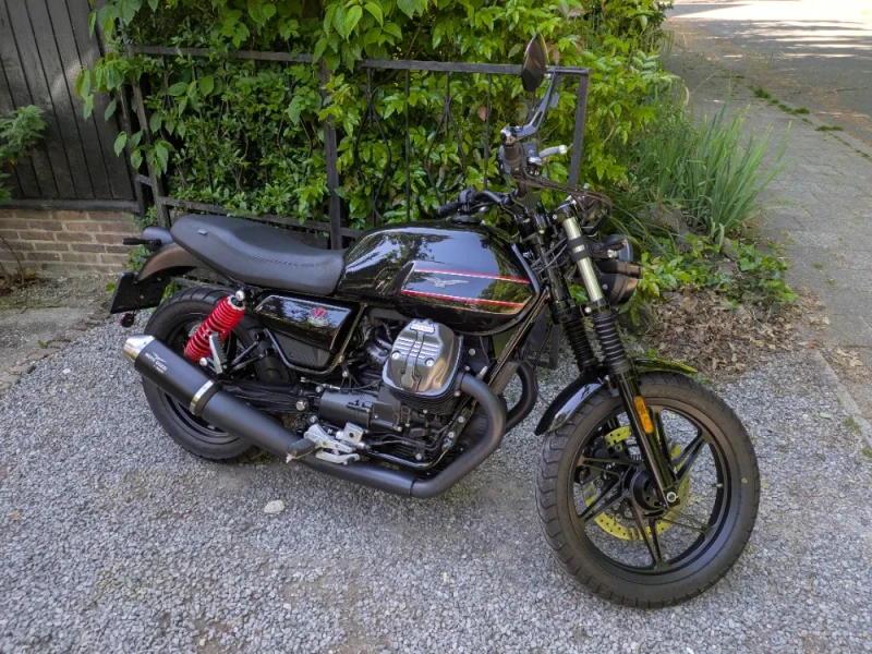 Moto Guzzi V7 Stone Special