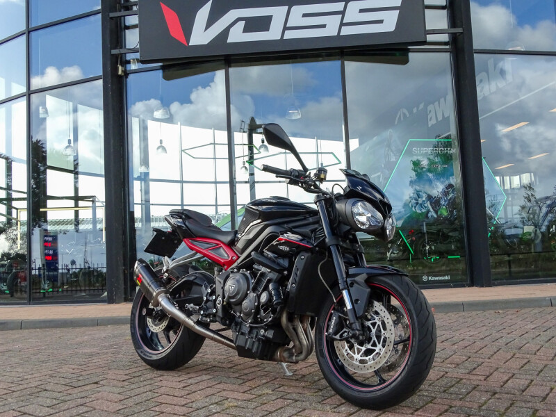 Triumph STREET TRIPLE R LOW