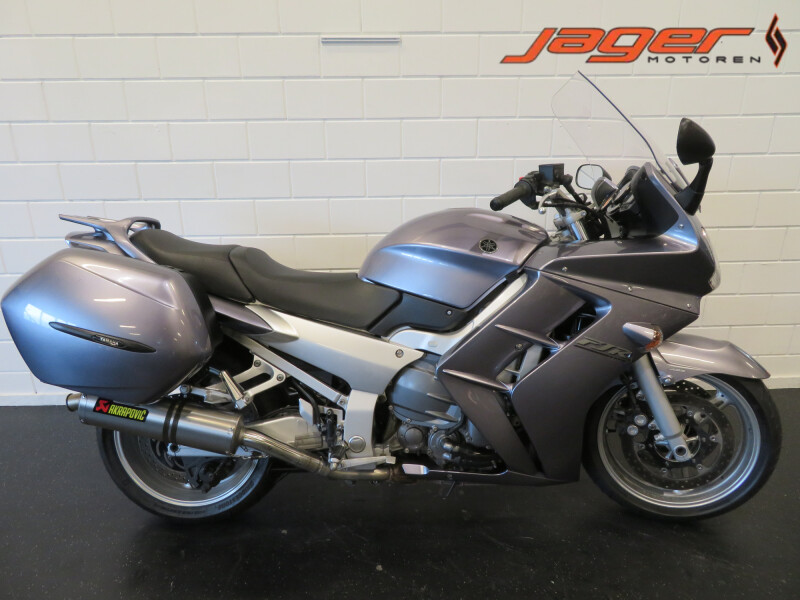 YAMAHA FJR 1300 ABS AKRAPOVICH
