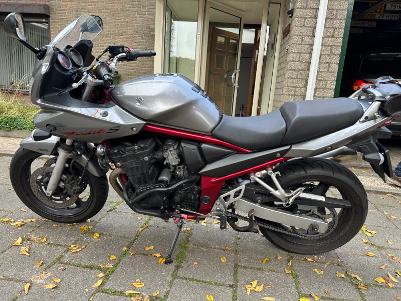 Suzuki Bandit 650S - Toermotor