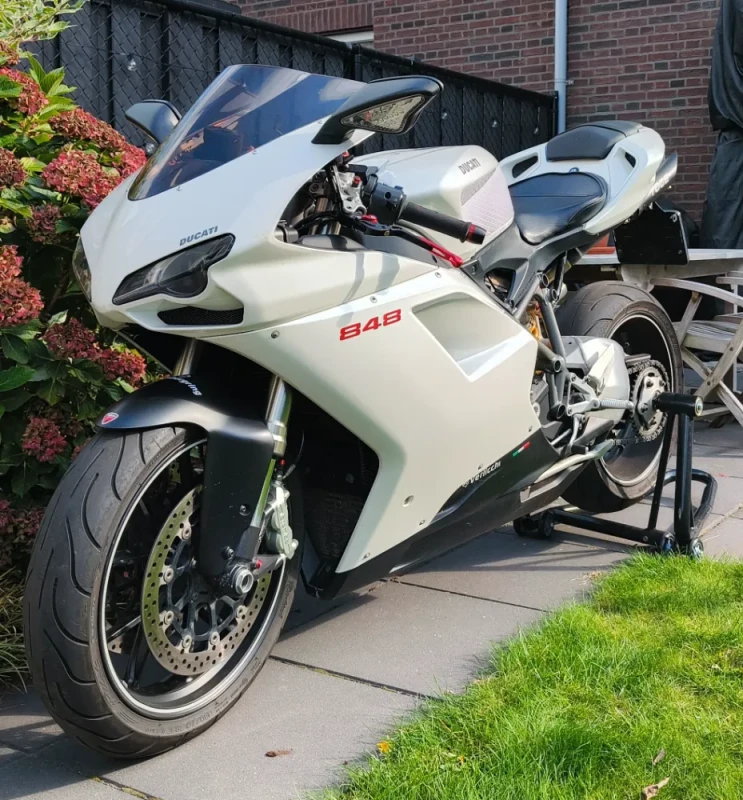 Ducati 848 2008 (MOET SNEL WEG, IVM VERHUIZING)