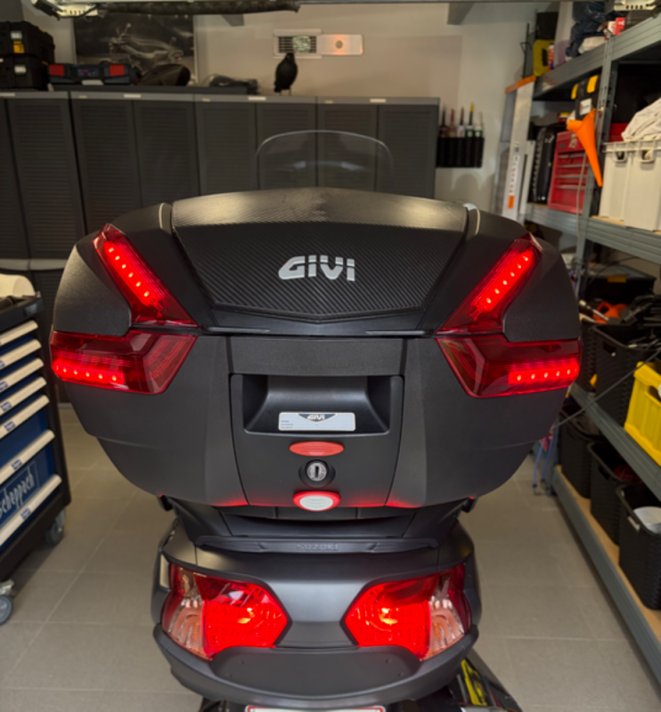 Suzuki Burgman 650 executive
