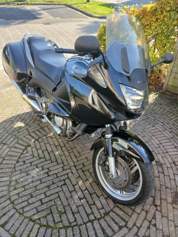 Honda Deaville 700 NT700V 2011 56000 km heel netjes!