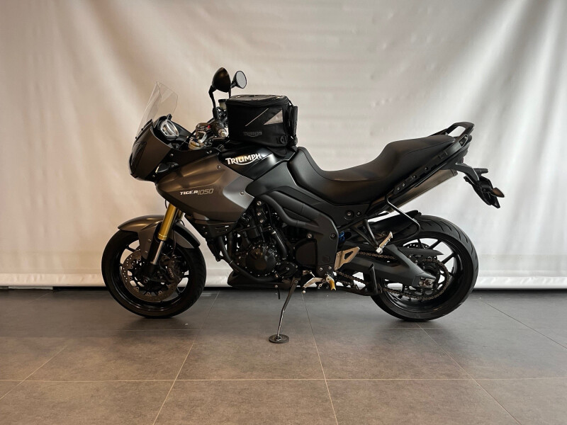 Triumph TIGER 1050
